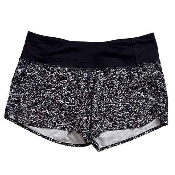 Lululemon Run Times Short 4” Iced Wave White Black Athletic Neutral Running Sz 6 - Picture 3 of 10